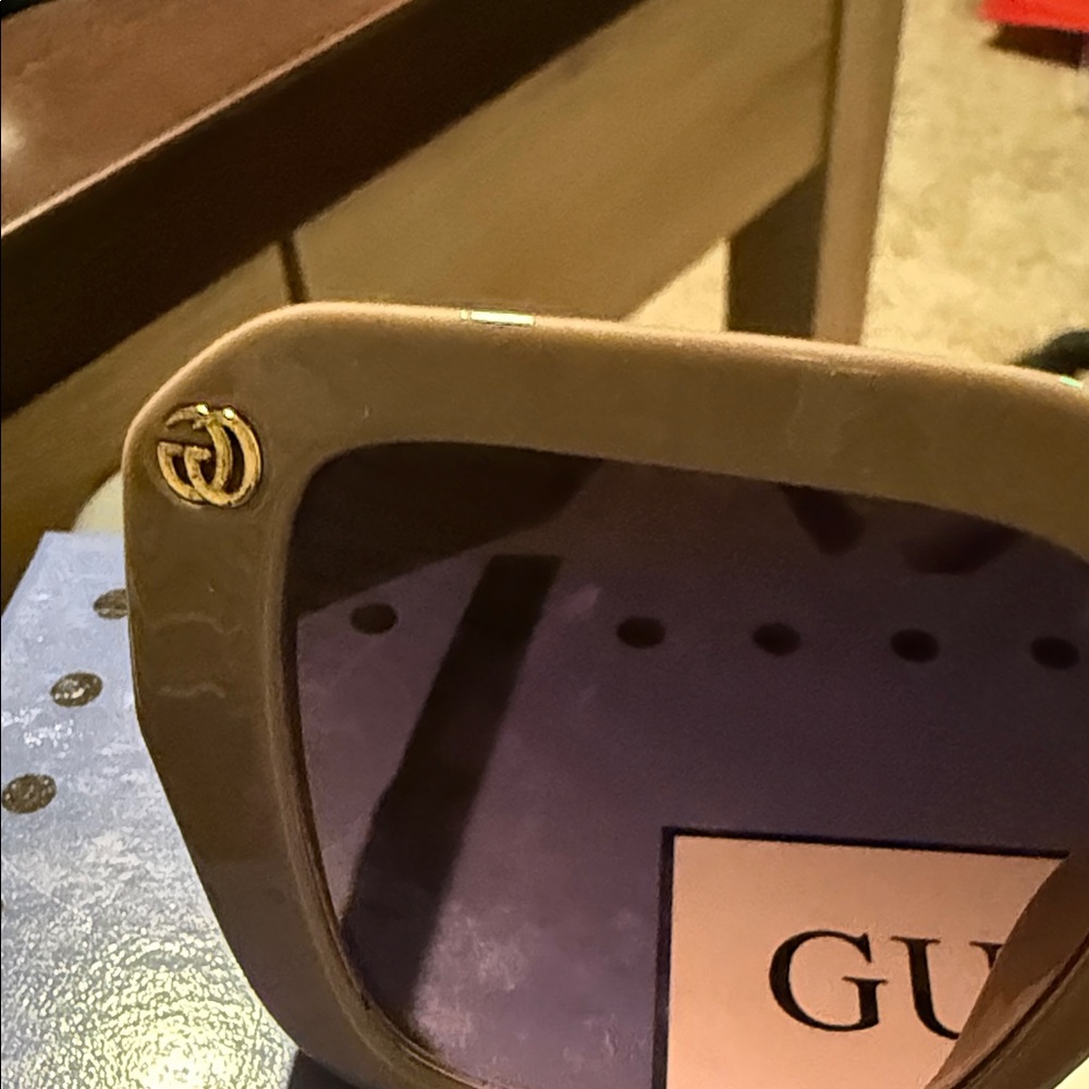 Fashion Gucci Tan Sunglasses - Picture 3 of 7